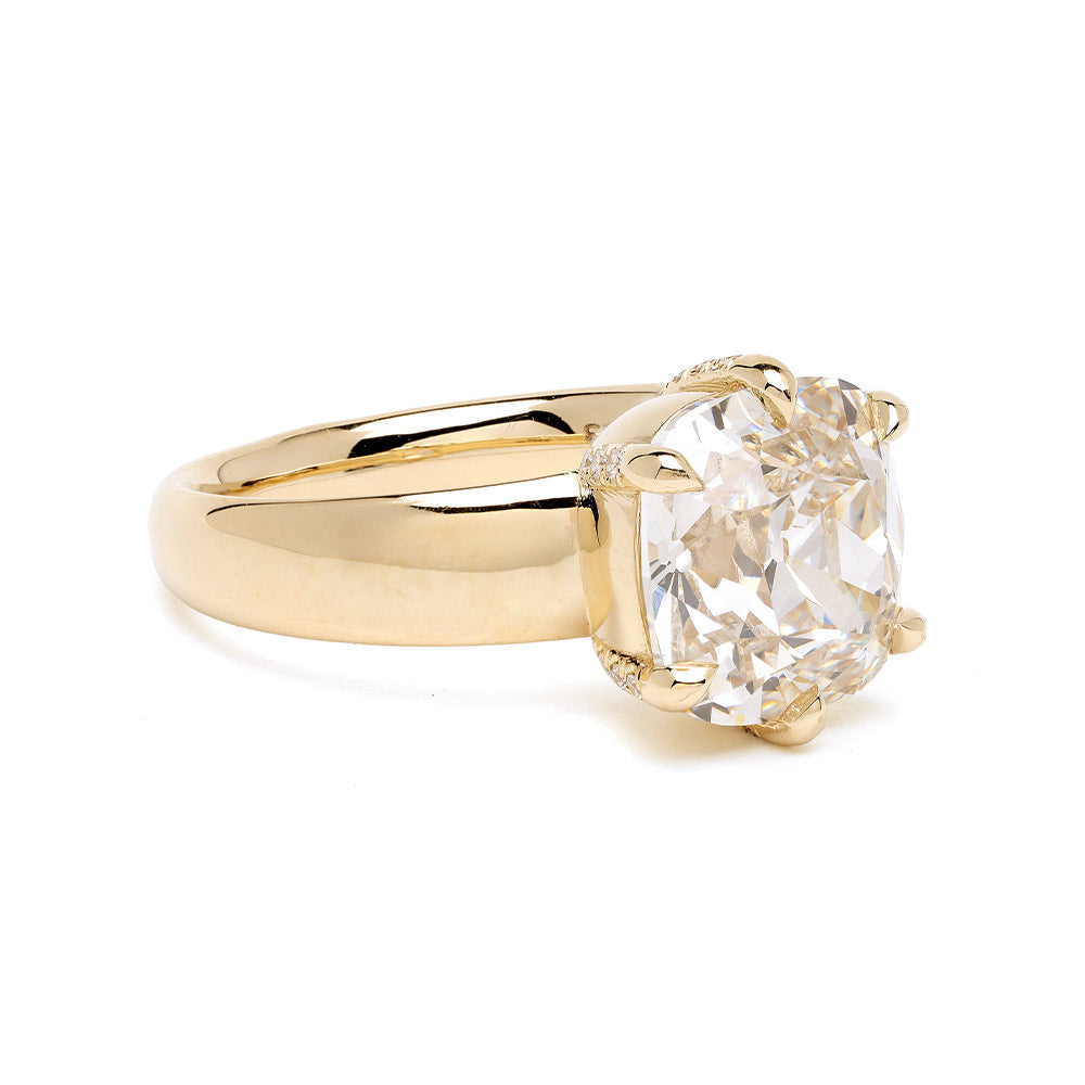 Ella SK-R62-LGD-OMC-NS-4.51 engagement ring in yellow gold with a round diamond solitaire setting