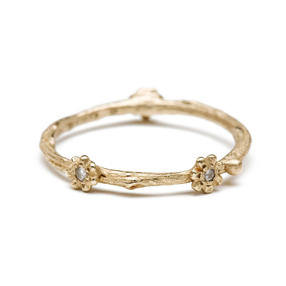 Twig Band ES-R3 14K yellow gold ring with twig-like texture and two small stones, understated shine.
