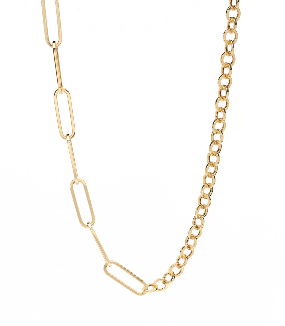 The Power Couple CN-C3 gold chain necklace with interlocking oval links, simple and understated.