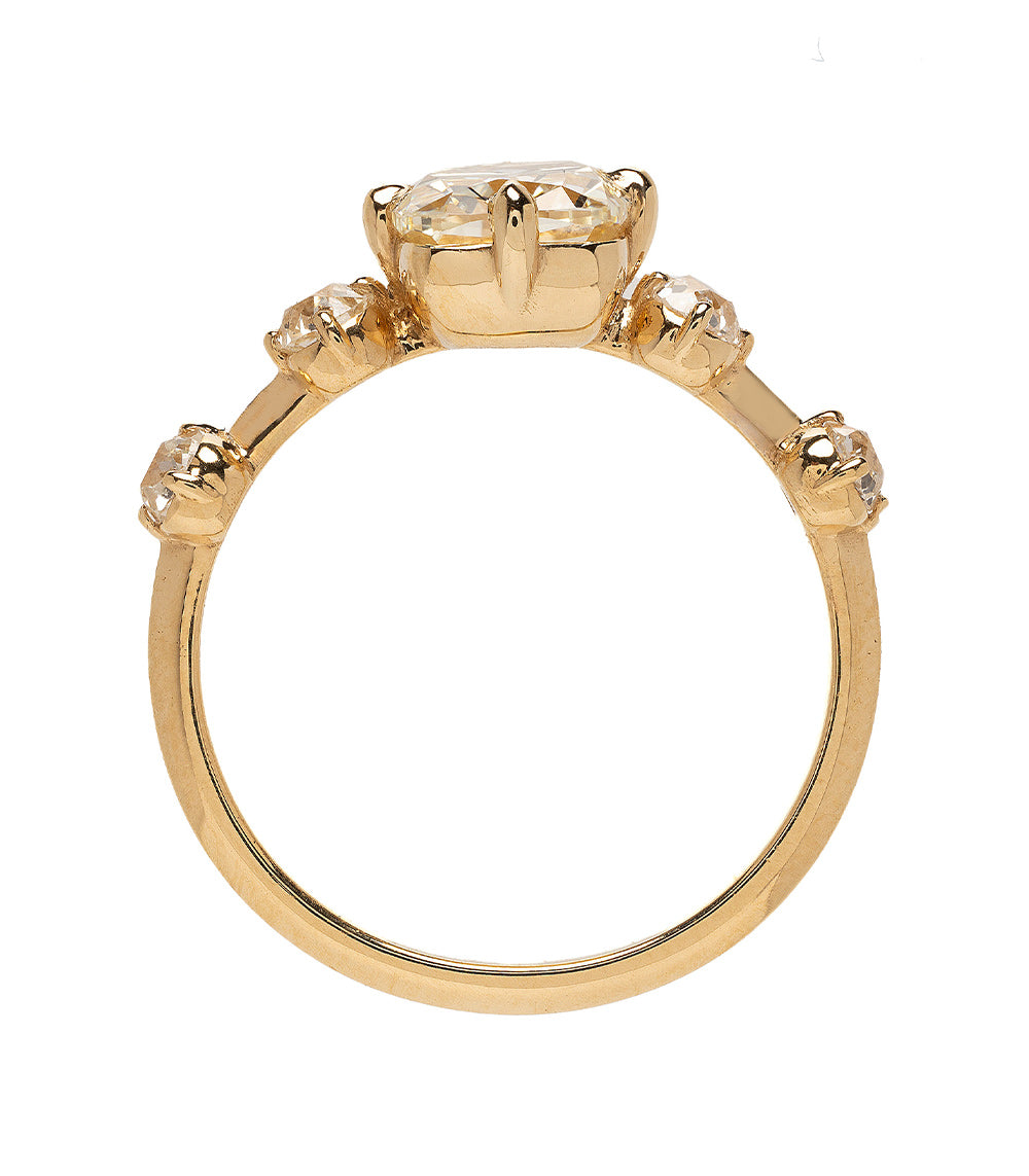 Estée SK-R112-ND-OMC-CD-1.82 three-stone engagement ring in yellow gold with clear center diamond