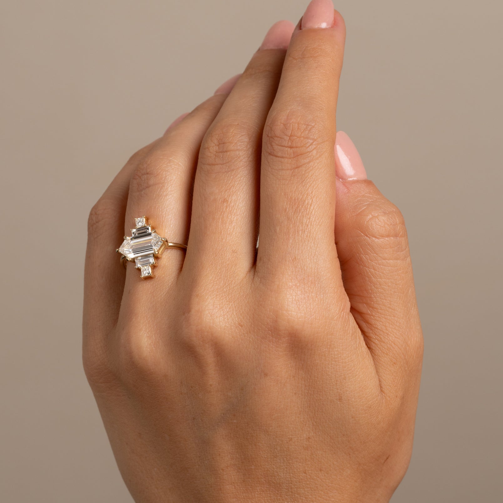 I Deco Dare You by SK-R32-2.26 unique engagement ring in gold with three square-cut stones