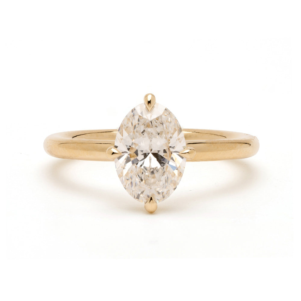 Billie Pinky by Sofia Kaman engagement ring in 14K yellow gold, shiny oval center diamond setting