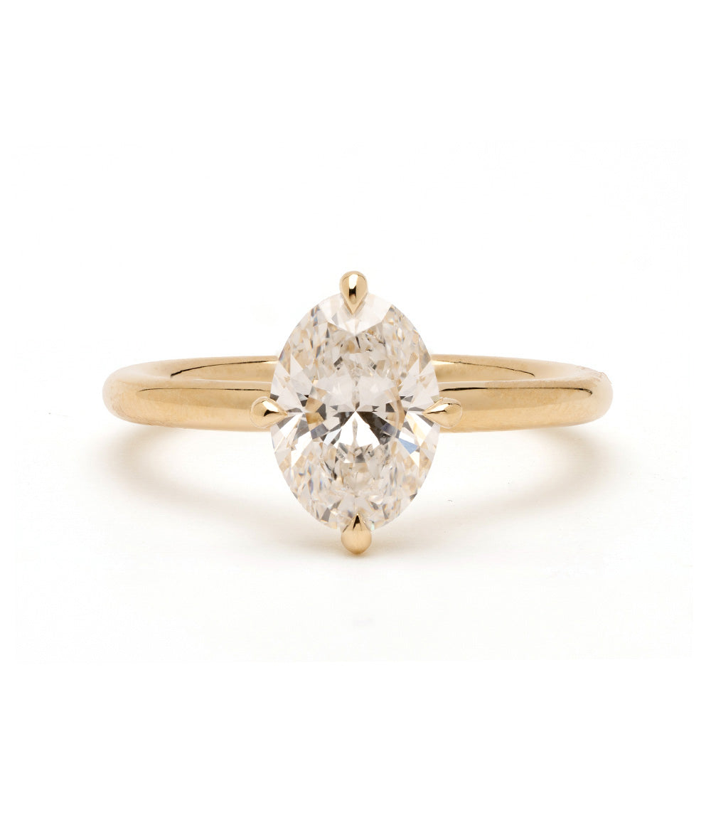 Billie Pinky by Sofia Kaman engagement ring in 14K yellow gold, shiny oval center diamond setting