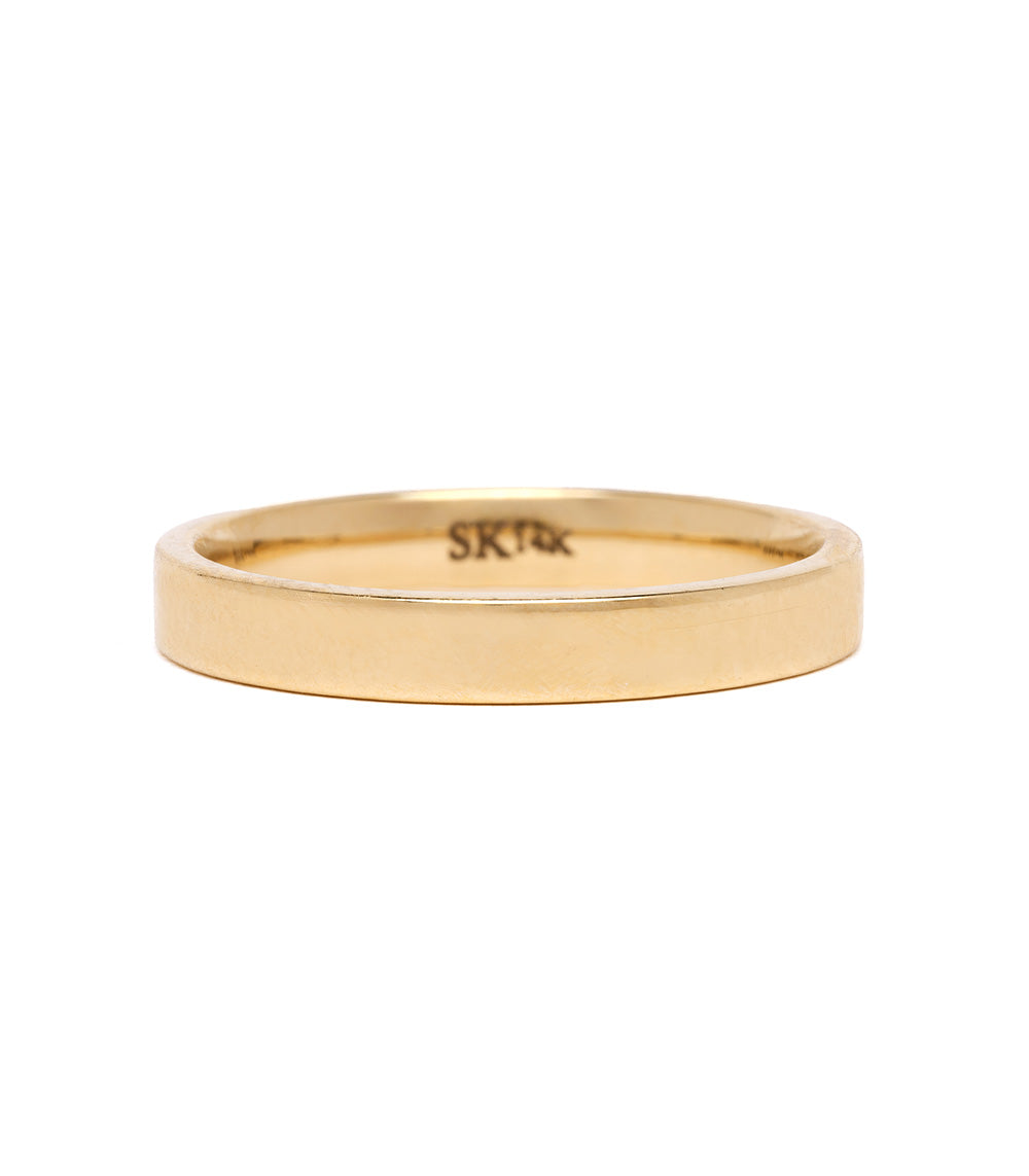 Smooth Classic Band 3MM by SB-R9 in matte gold with a smooth 3mm profile ring band