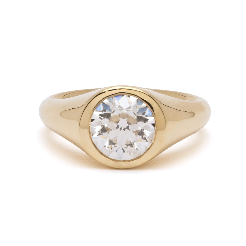 Isolde Pinky by Sofia Kaman 14K yellow gold shiny ring with round diamond center stone