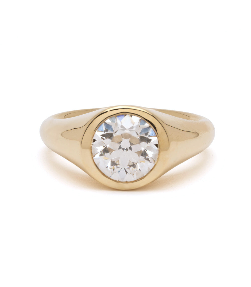 Isolde Pinky by Sofia Kaman 14K yellow gold shiny ring with round diamond center stone