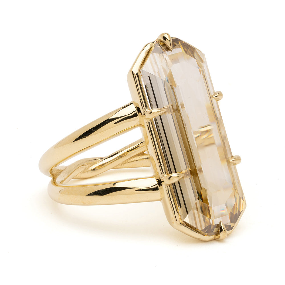 Gemma engagement ring by Sofia Kaman in yellow gold with emerald-cut center stone
