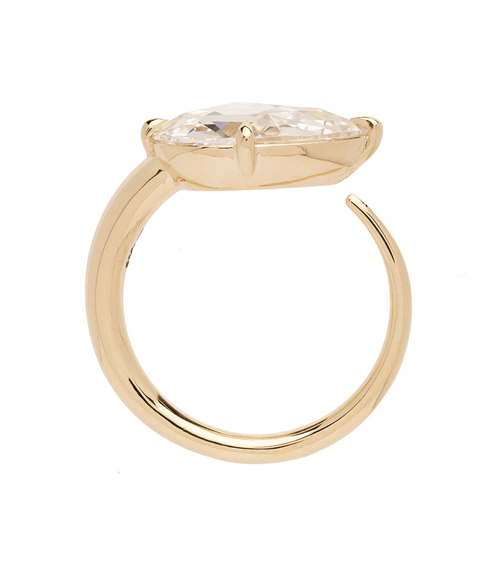 Sloane by Sofia Kaman engagement ring in yellow gold with oval faceted clear gemstone setting