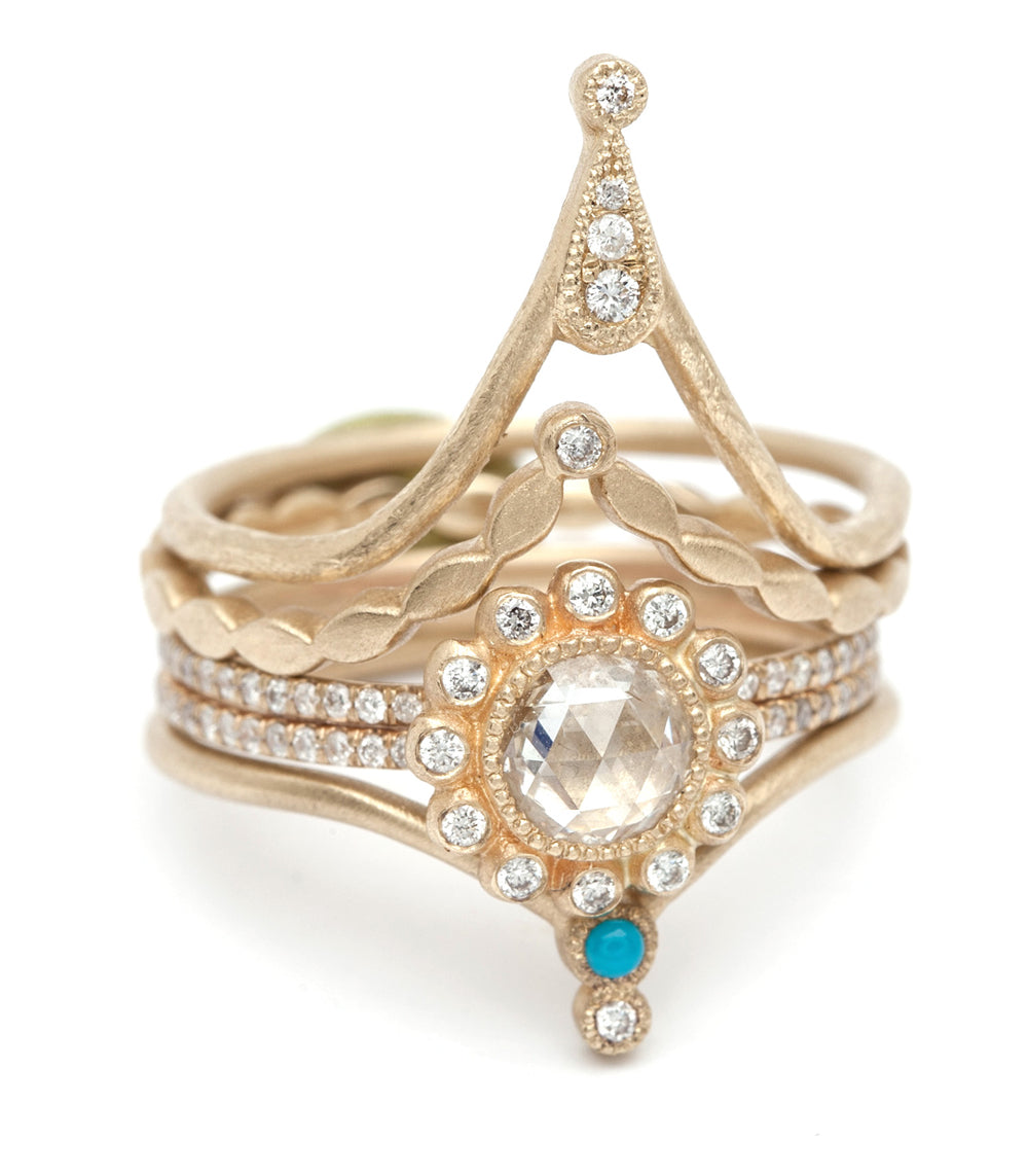 Alethea AL-R1 unique engagement ring in 14K yellow gold with round halo diamonds and turquoise accent
