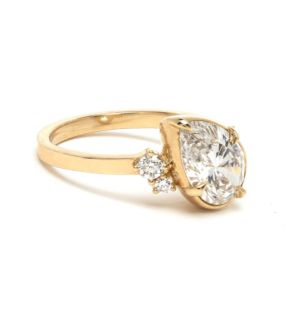 Sydney SK-R96-LGD-PS-WD-2.85 unique engagement ring in gold with 3 stone engagement ring setting