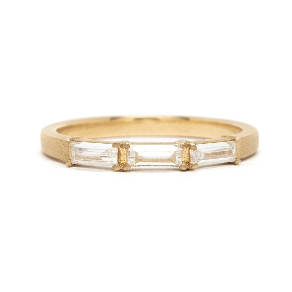 Stardust SK-R77 14K yellow gold 3 stone engagement ring with geometric clear center stone