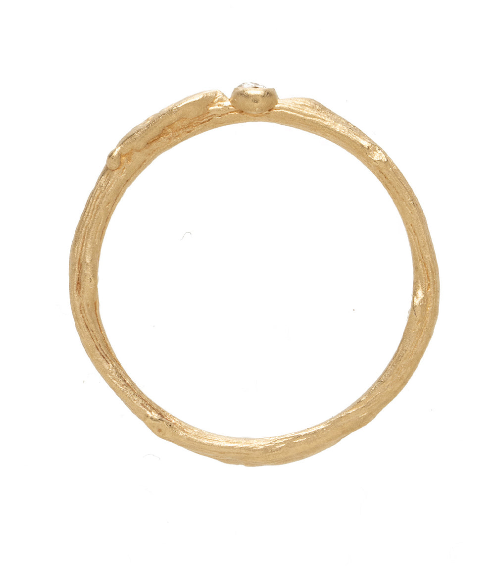 Single Leaf ES-R35-D ring band in shiny 14K yellow gold with single leaf texture and matte highlights.