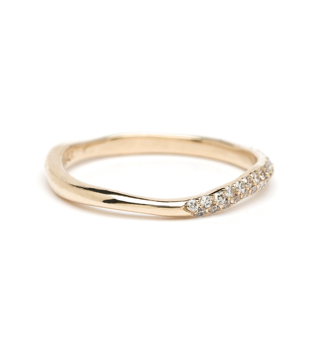 Petite Wavy Band by T-R44 band ring in 14K yellow gold with pavé diamond wavy edge