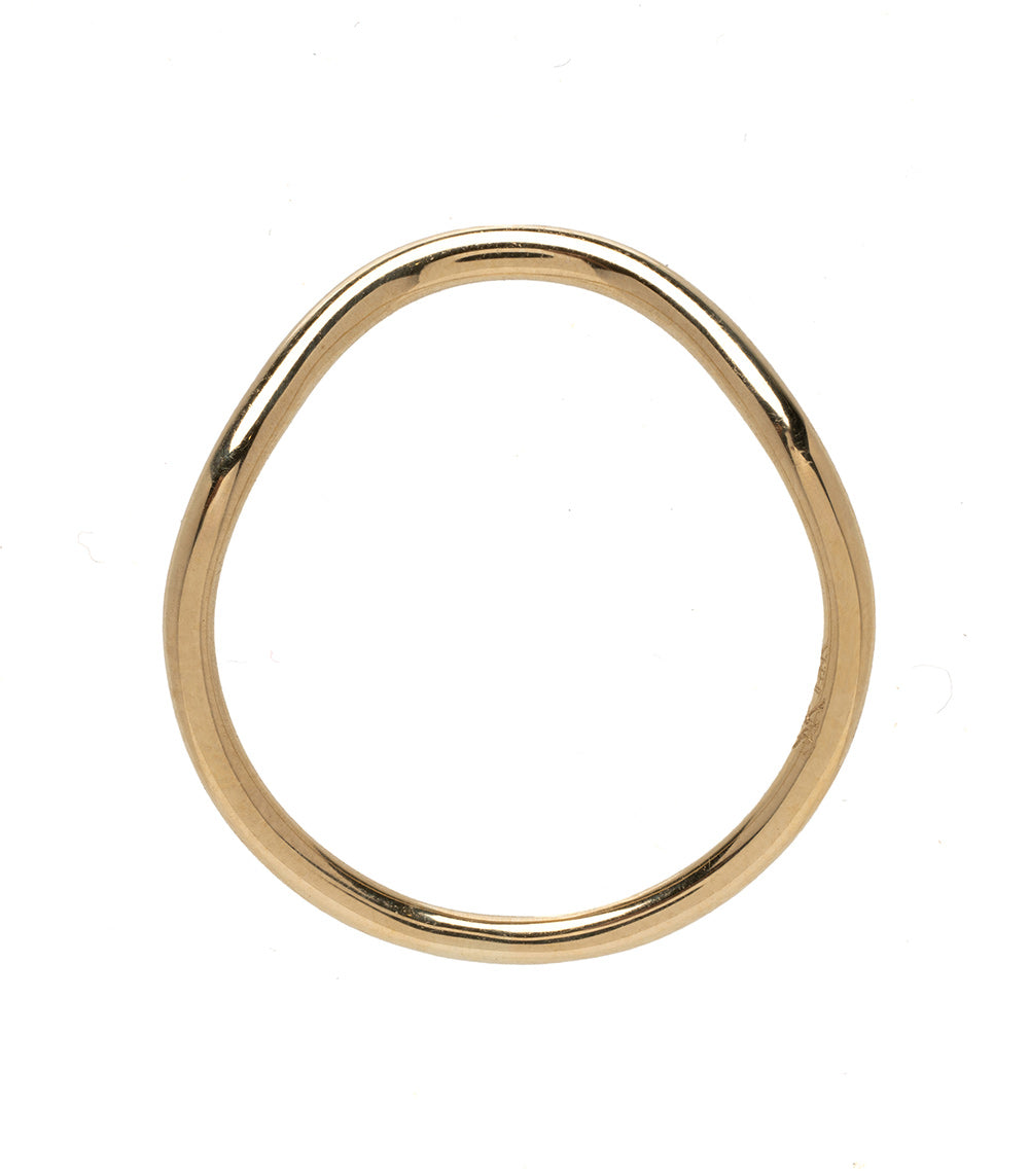 Beau Band A-R41 14K yellow gold ring band, shiny finish with smooth polished edge.