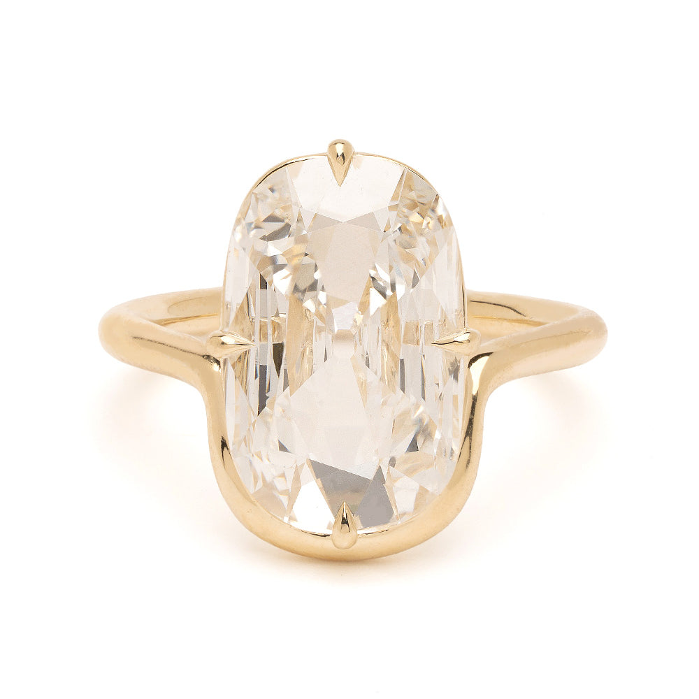 Onda Lite by Sofia Kaman unique engagement ring in yellow gold with lab grown diamond solitaire