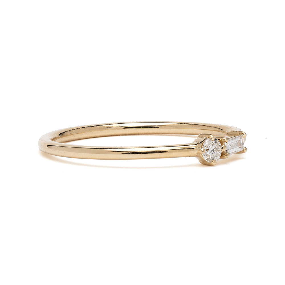 Confetti Band by SB-R6 14K yellow gold ring with matte finish and round diamond solitaire detail