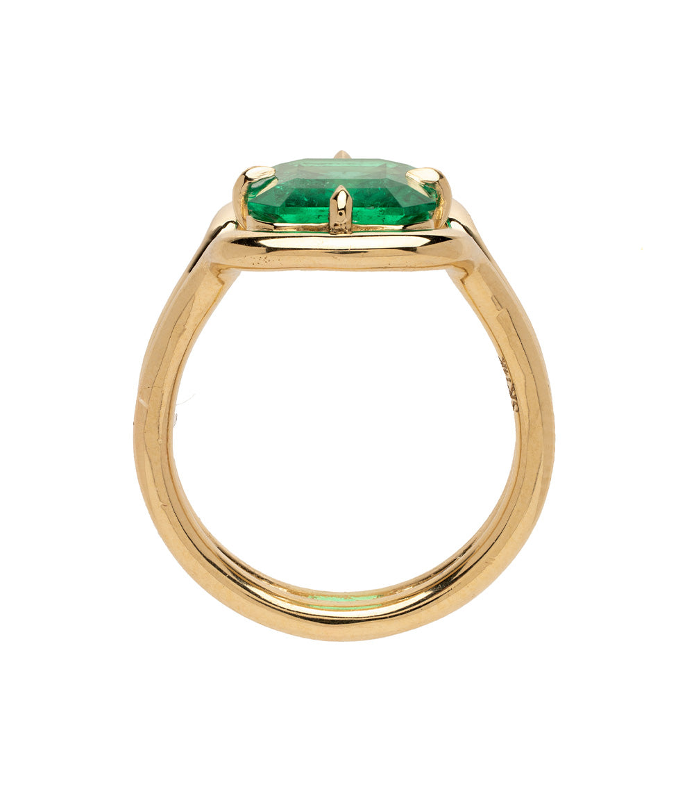 Onda by SK-R114-EM-EC-2.38 engagement ring in gold with green emerald-cut center stone.