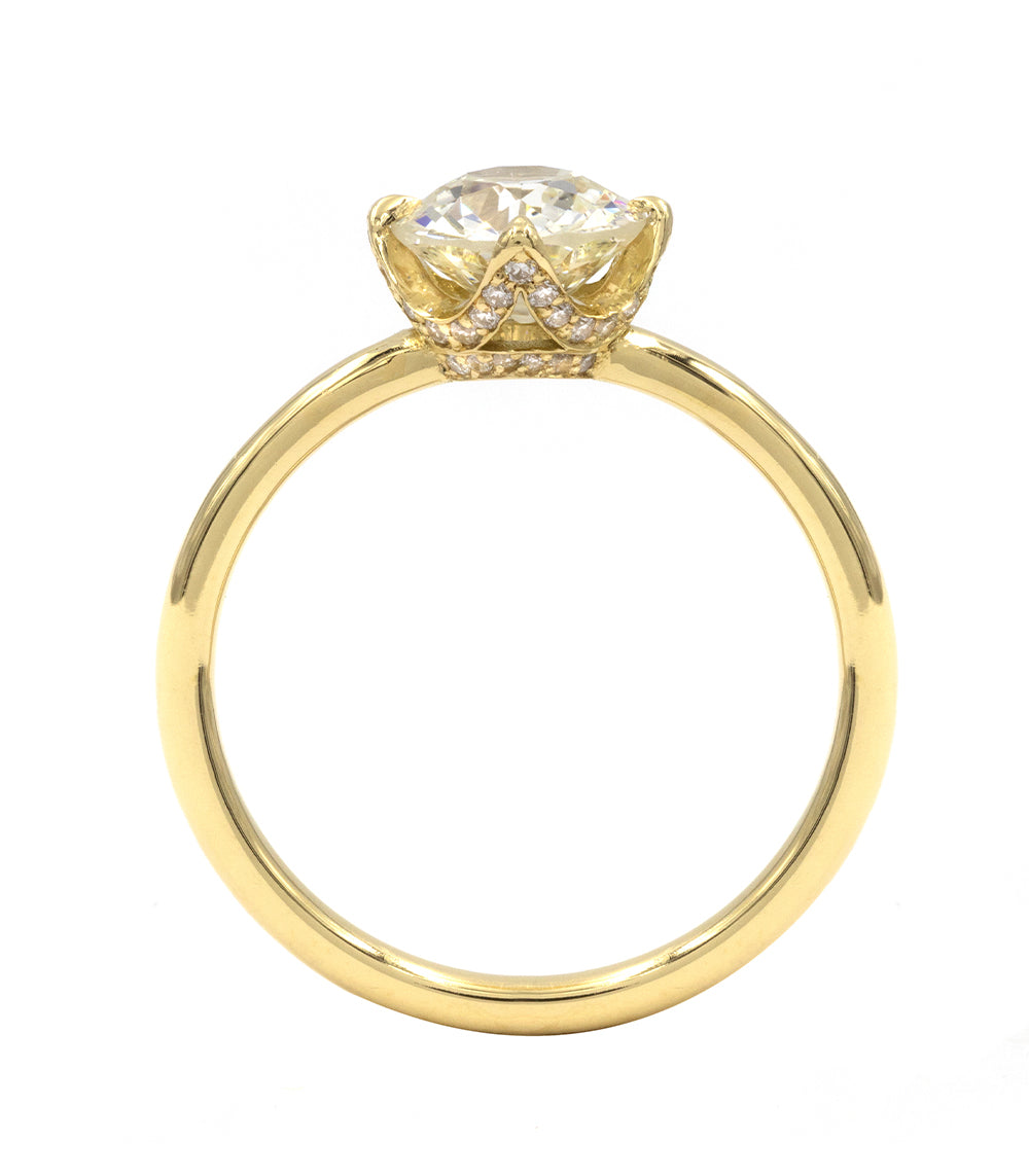 Spiky Crown EL-R18-OEC-WD-MD engagement ring in gold with faceted clear center stone and pave sparkle