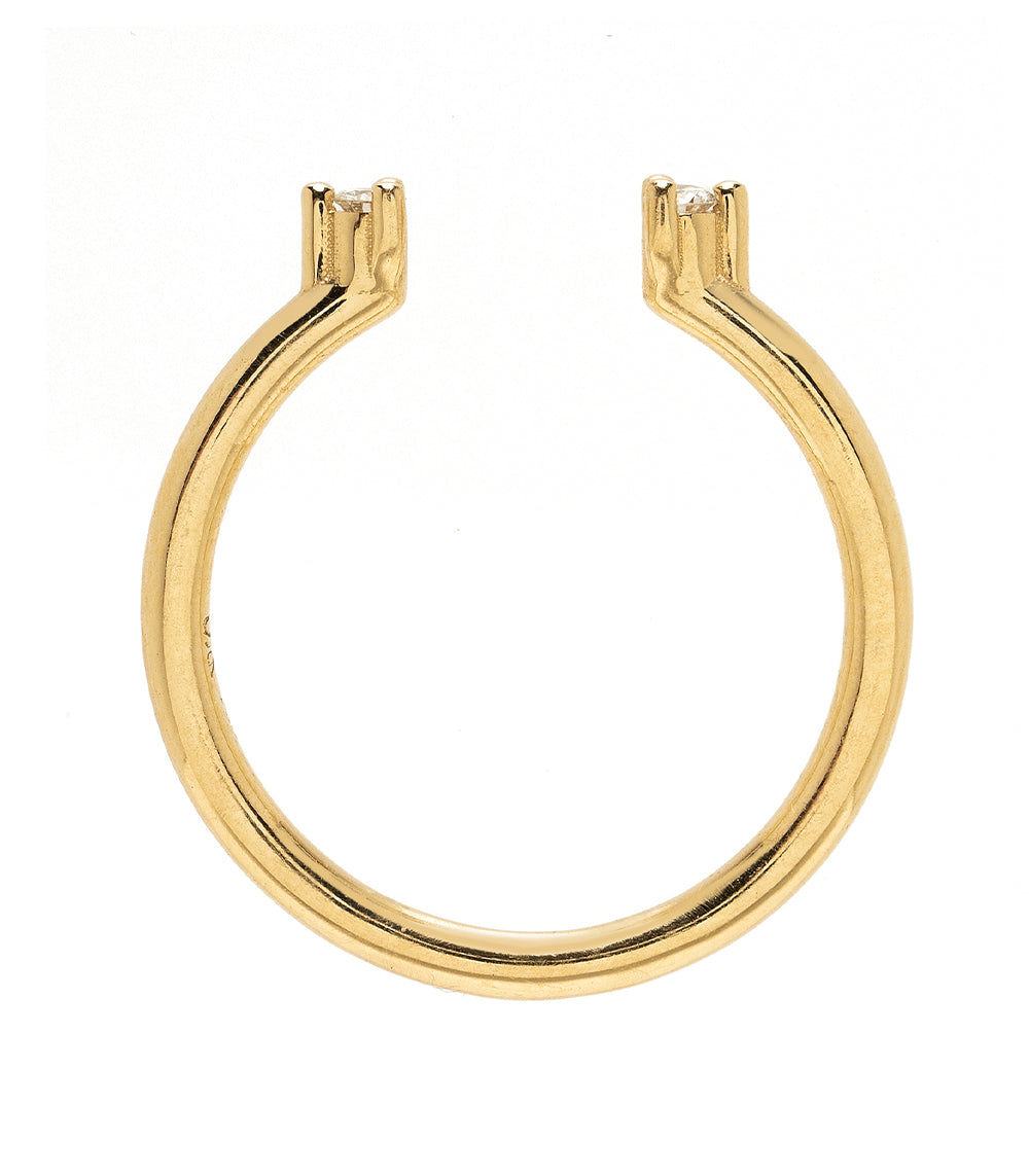 Lunetta A-R33 understated engagement ring in 14K yellow gold with a sleek shiny bezel setting