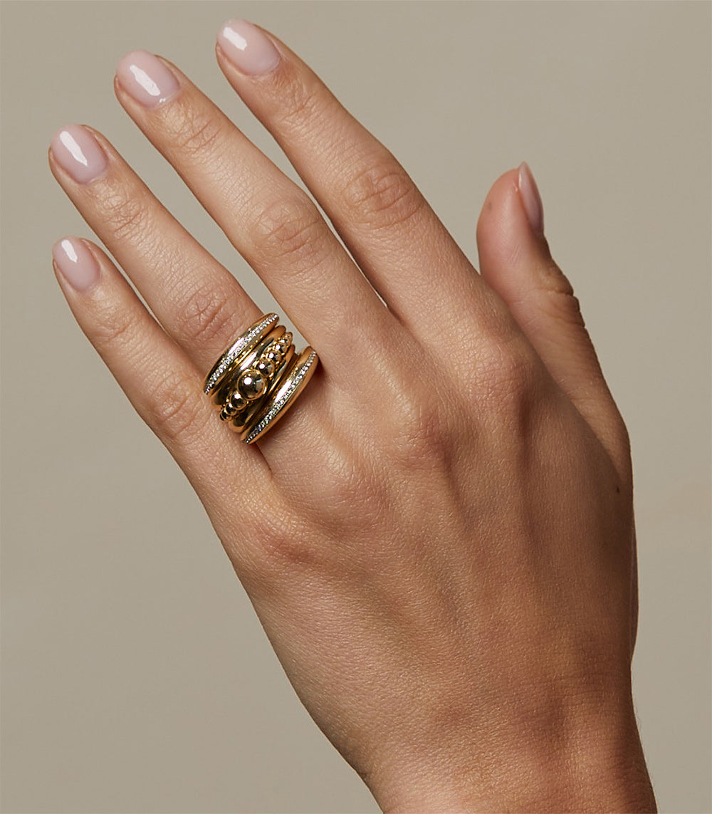 Bubbly Band SB-R4 bubbly ring 14K yellow gold shiny finish with textured rounded bands on finger