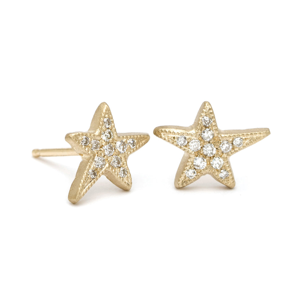 Shooting Star Earrings by ES-E16 in 14K yellow gold, shiny star studs with clustered round stones.