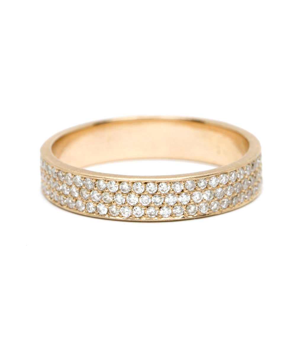 Glitterati A-R21-3M diamond band in 14K yellow gold with shiny pave round stones.