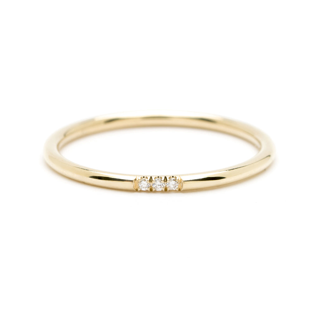 Classic Wire Band A-R28 three-stone wire band in 14K yellow gold with shiny polished finish