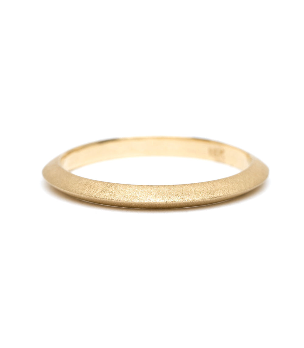 Knife Edge A-R25 14K yellow gold ring with matte finish, understated minimalist band.