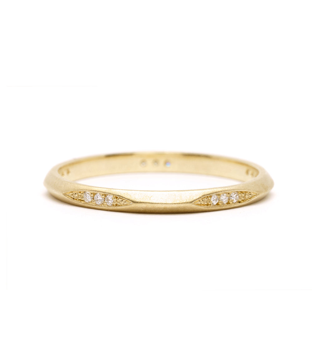 Evangeline SK-R92-B understated 14K yellow gold diamond band with V-shaped pavé accents