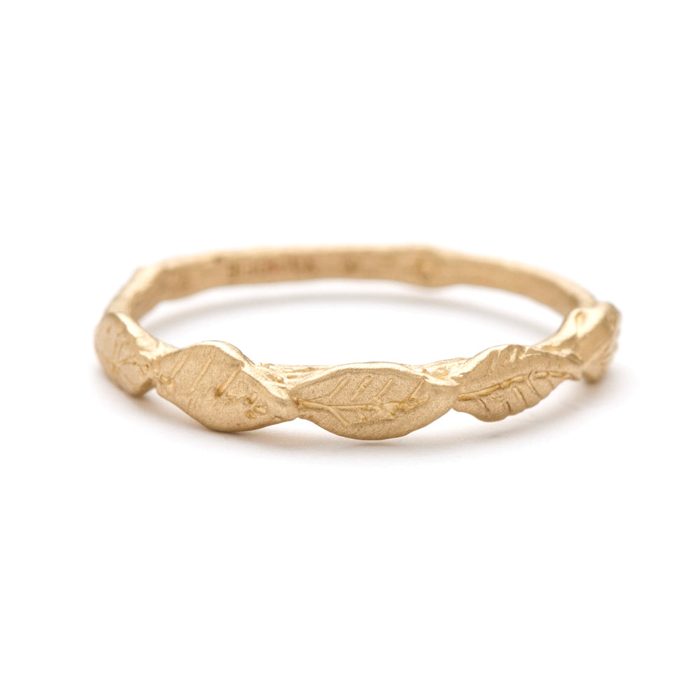 Layered Leaves ES-R25 layered leaf band ring in 14K yellow gold, shiny finish with raised texture