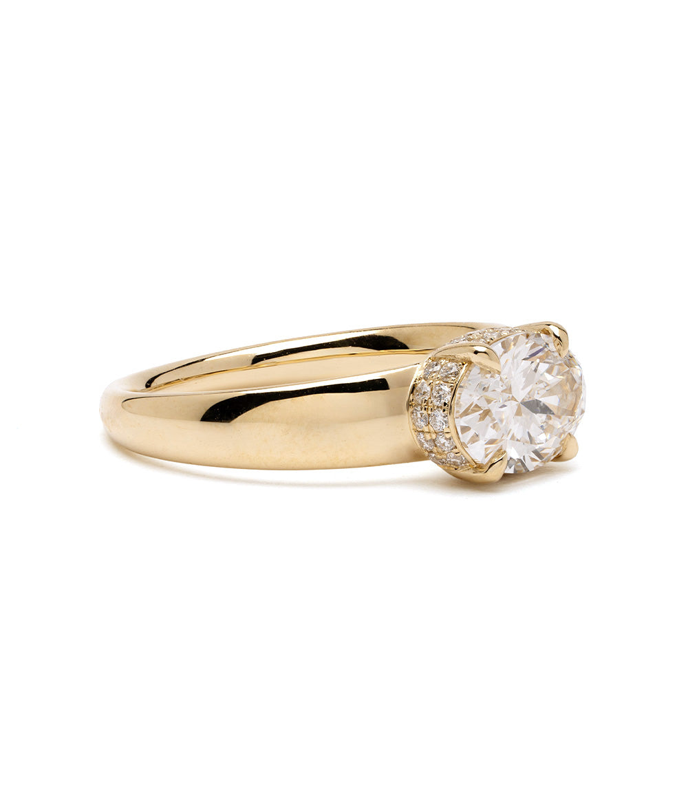 Ella Pinky Duo by SK-R62-DUO unique engagement ring in gold with round diamond and halo setting