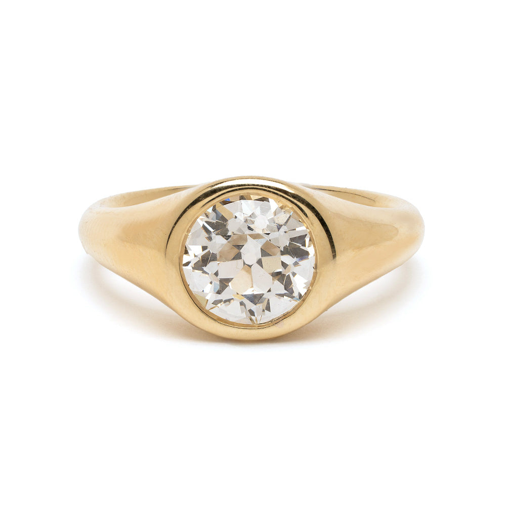 Isolde by Sofia Kaman gold engagement ring with oval-cut diamond center in understated setting