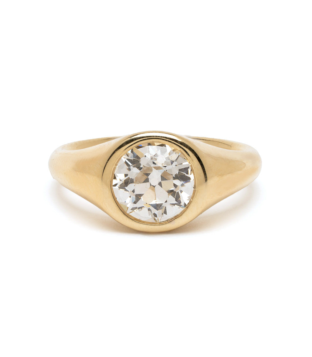Isolde by Sofia Kaman gold engagement ring with oval-cut diamond center in understated setting