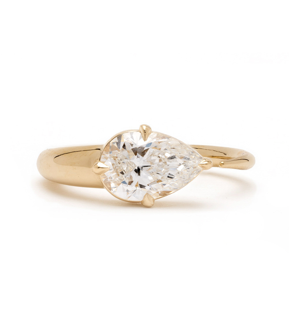 Sloane Pinky Duo by SK-R86-DUO gold ring with oval diamond center stone, high-polish setting