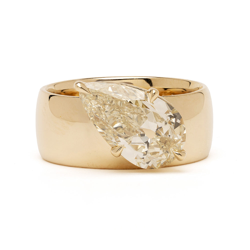 Lana by Sofia Kaman unique engagement ring in gold with a large clear diamond center stone