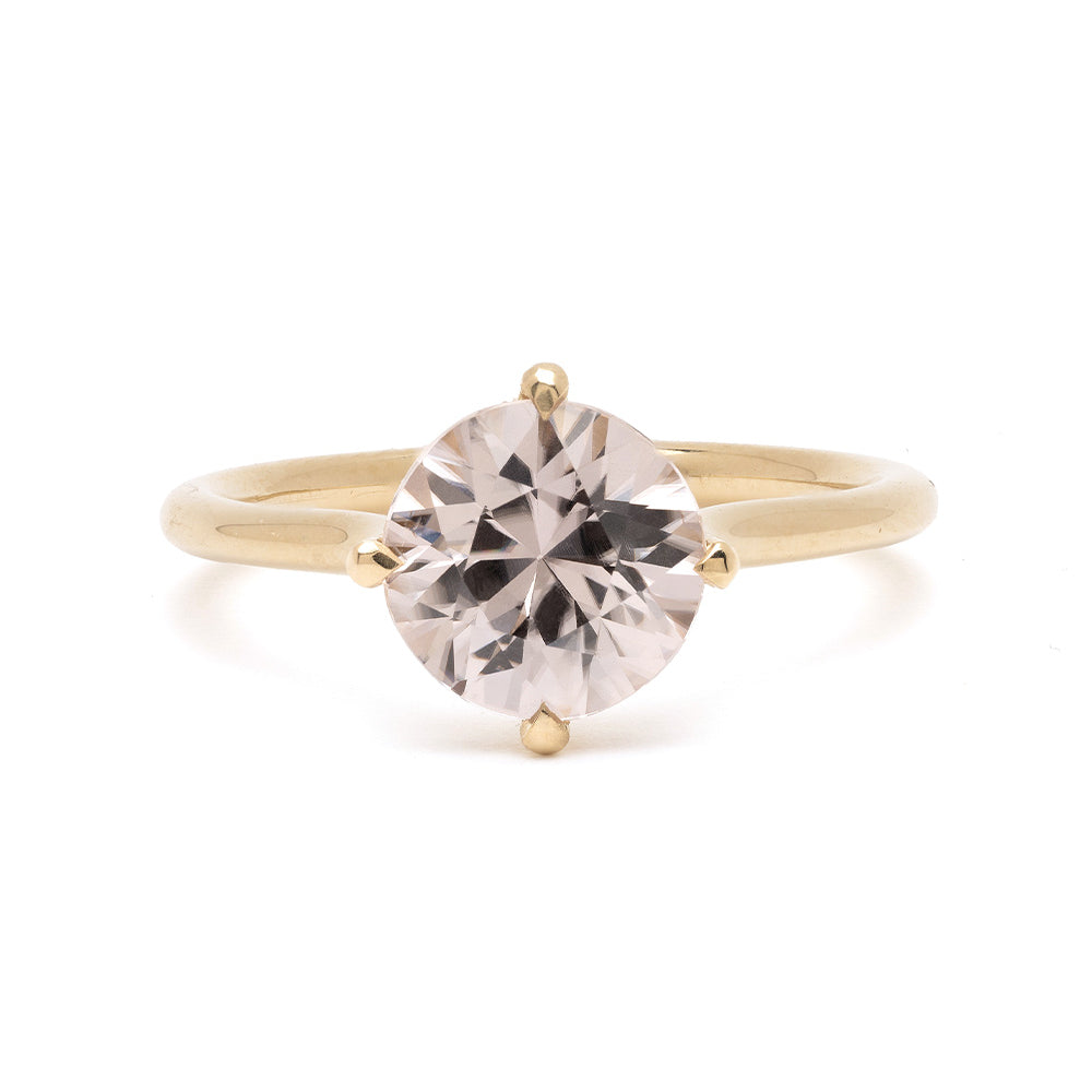 Billie SK-R94-ZIR-RB engagement ring in yellow gold with round solitaire diamond center, bright sparkle