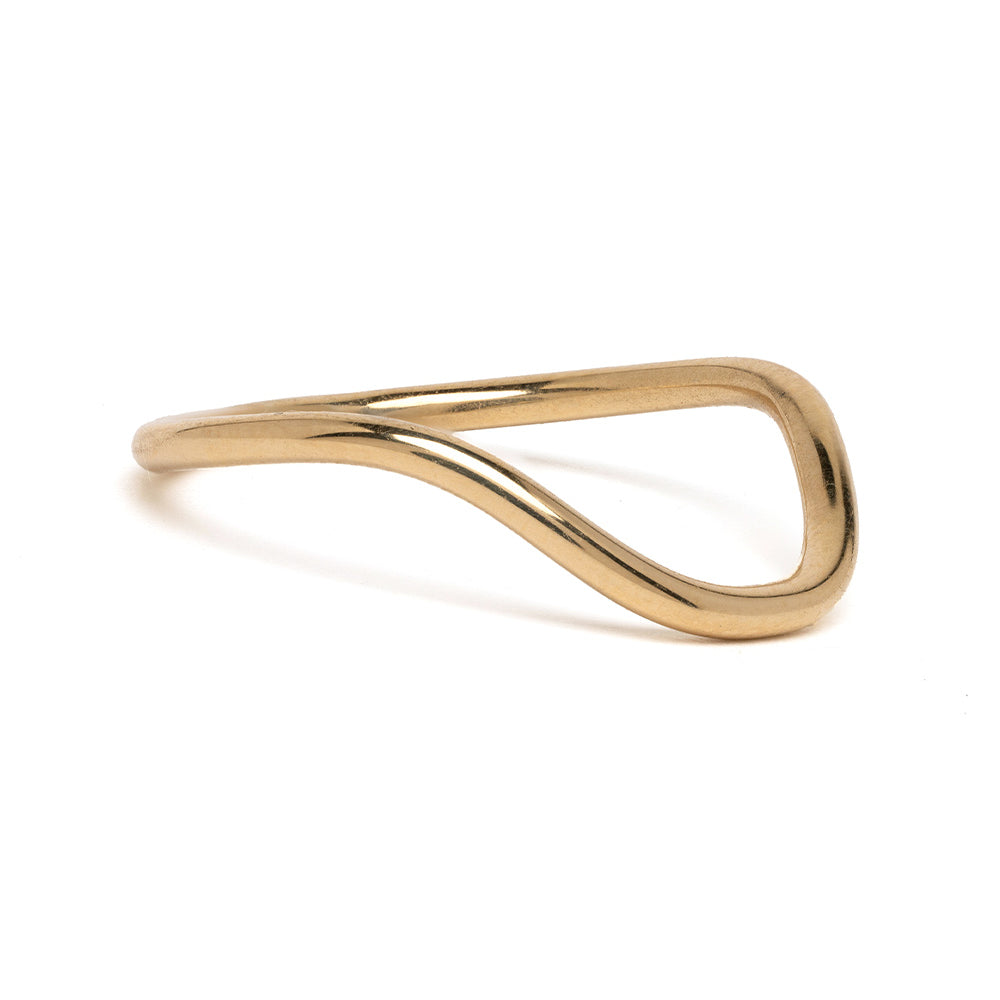 Beau Band A-R41 sleek gold ring band in 14K yellow gold with matte and shiny finish