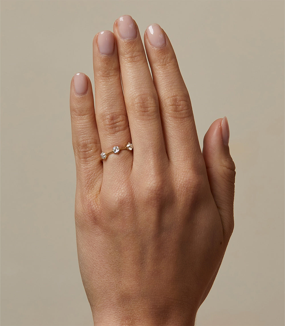 Estée Band SB-R1 14K yellow gold 3 stone engagement ring, shiny three diamonds with soft sparkle.