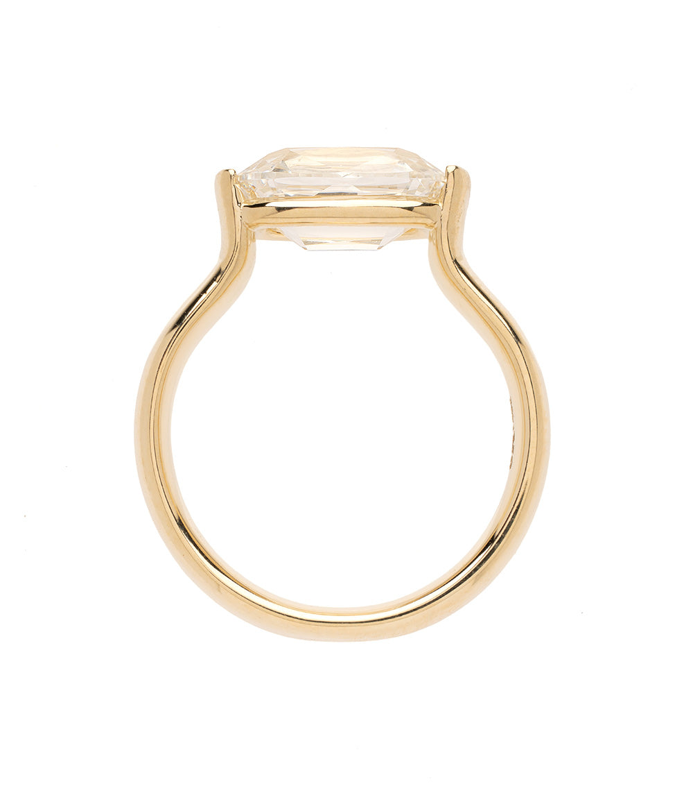Bardot by Sofia Kaman unique engagement ring in yellow gold with clear square-cut stone