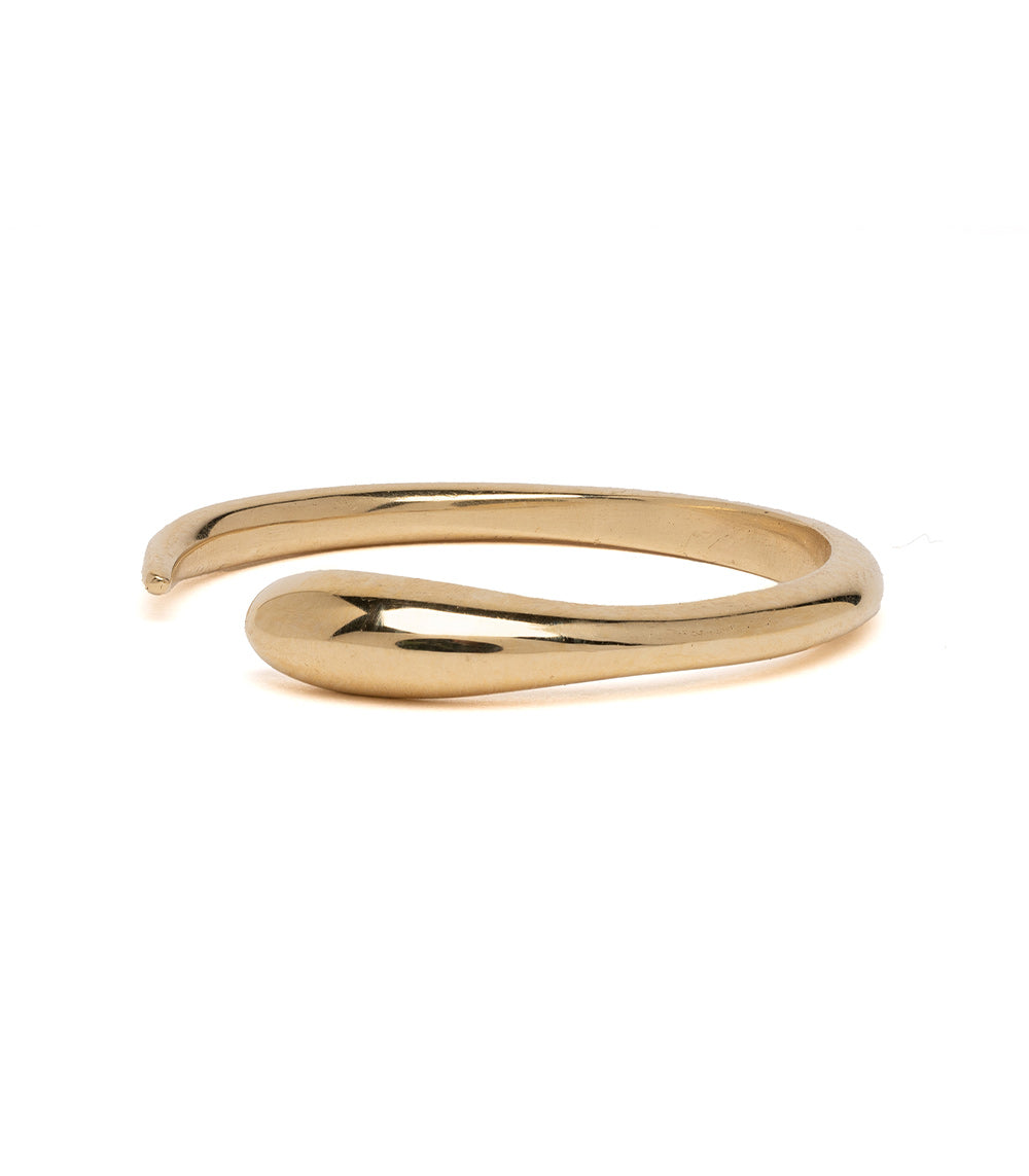 Comet Band NB-R1 ring in 14K yellow gold with a matte finish and sleek comet curve detail