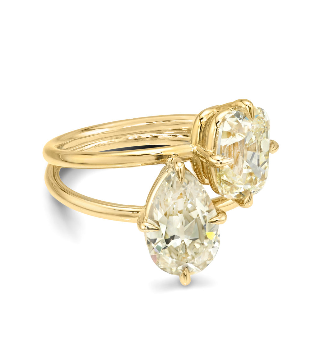 Annika Split Toi et Moi by Sofia Kaman gold 2 stone engagement ring with asymmetrical diamond settings