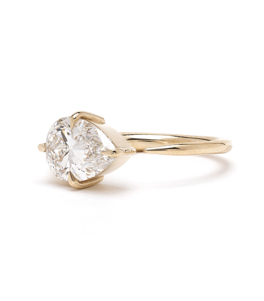 Sloane by SK-R86-EW-LGD-PB-3.59 unique engagement ring in gold with round diamond solitaire