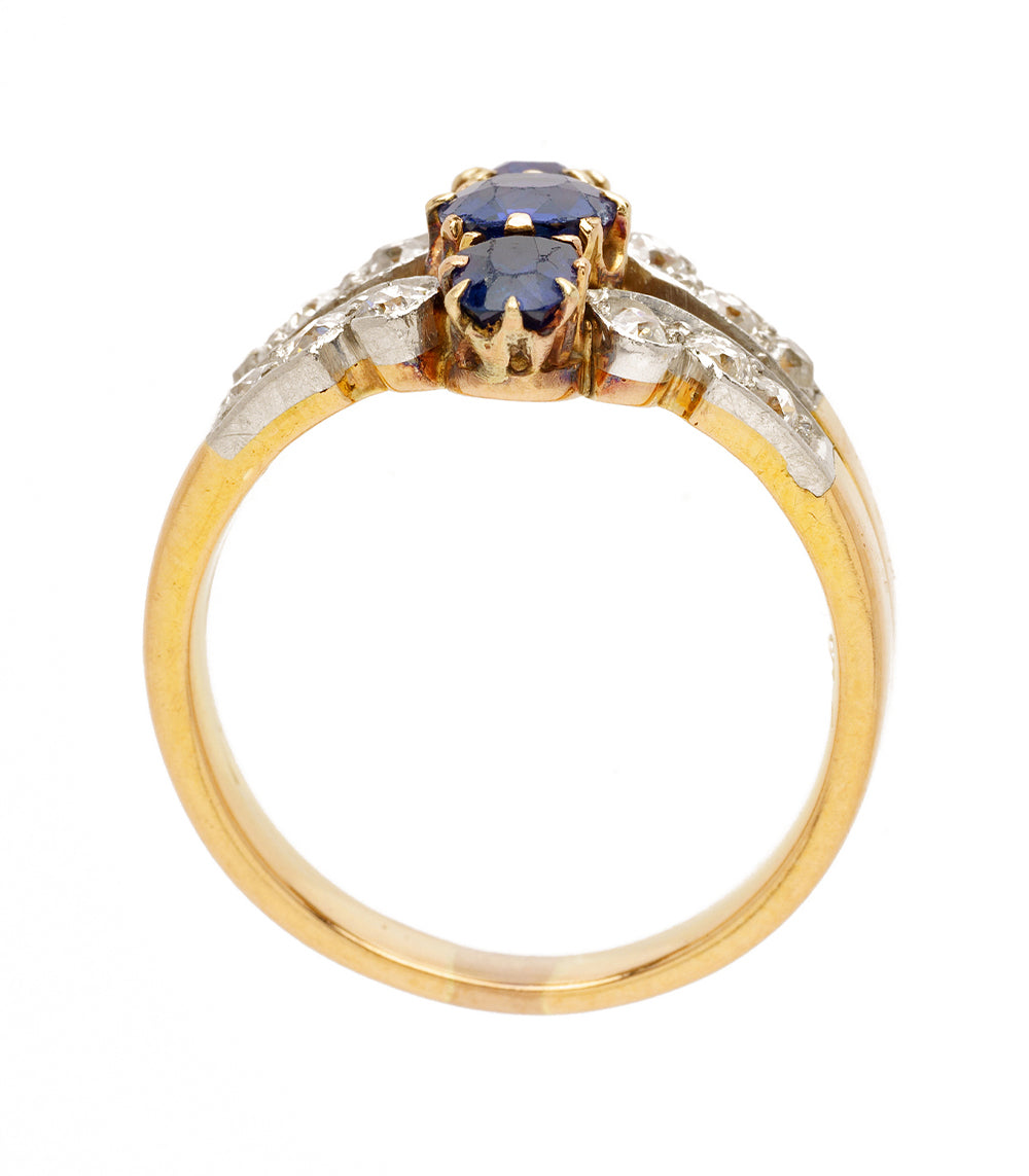 We May Be Royal VC-R177 engagement ring in yellow gold with dark blue oval gemstone setting