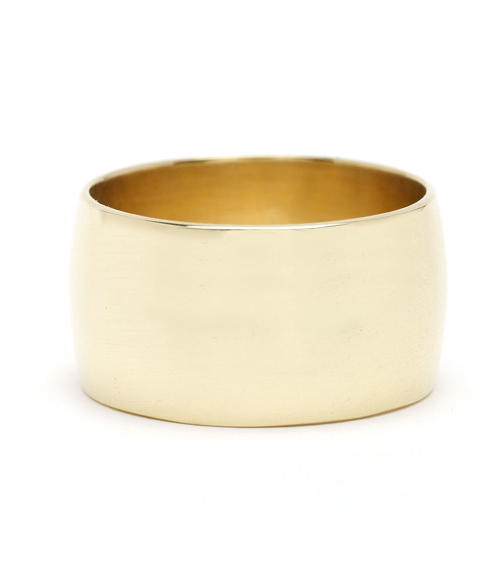 The Essential Band 11MM EGB-R7 matte 14K yellow gold band with shiny rounded inner edge