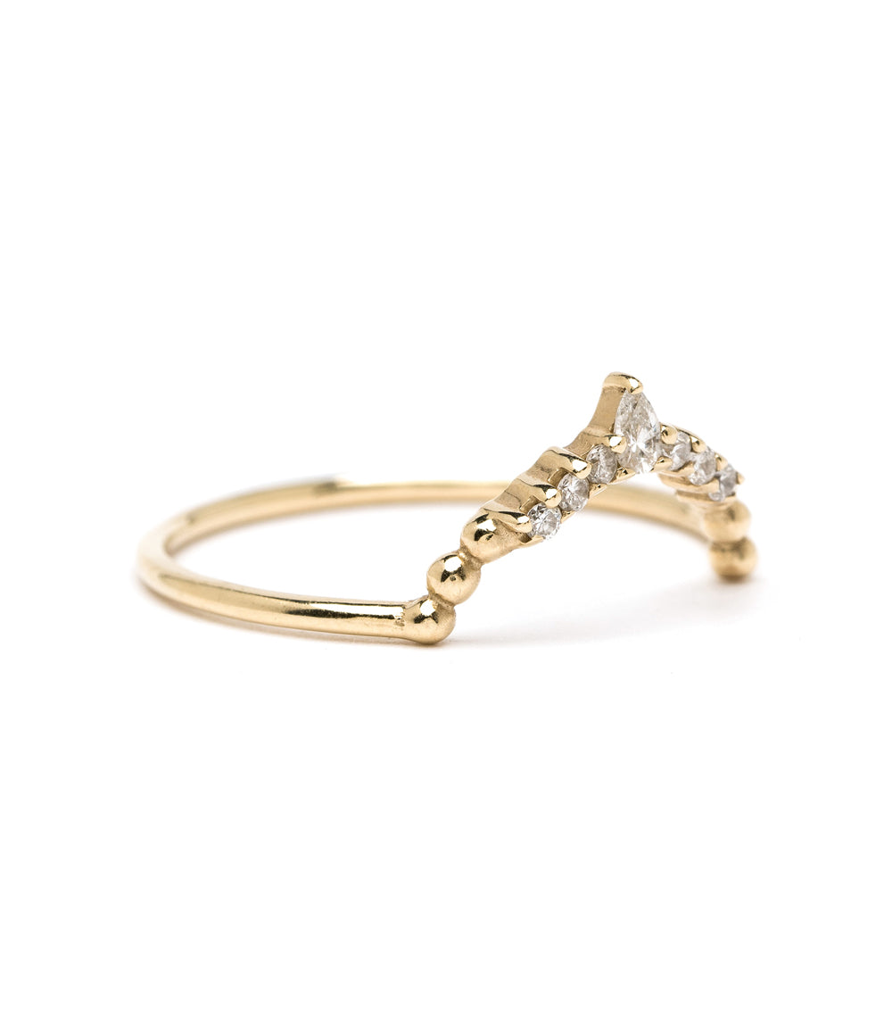 Tiara Nesting Band AL-R13 14K yellow gold, understated shine with 3 stone engagement ring