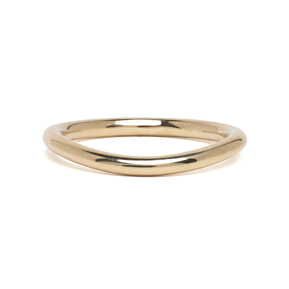 Mini Melt EGB-R18 ring in 14K yellow gold with a softly stacked band look and understated shine