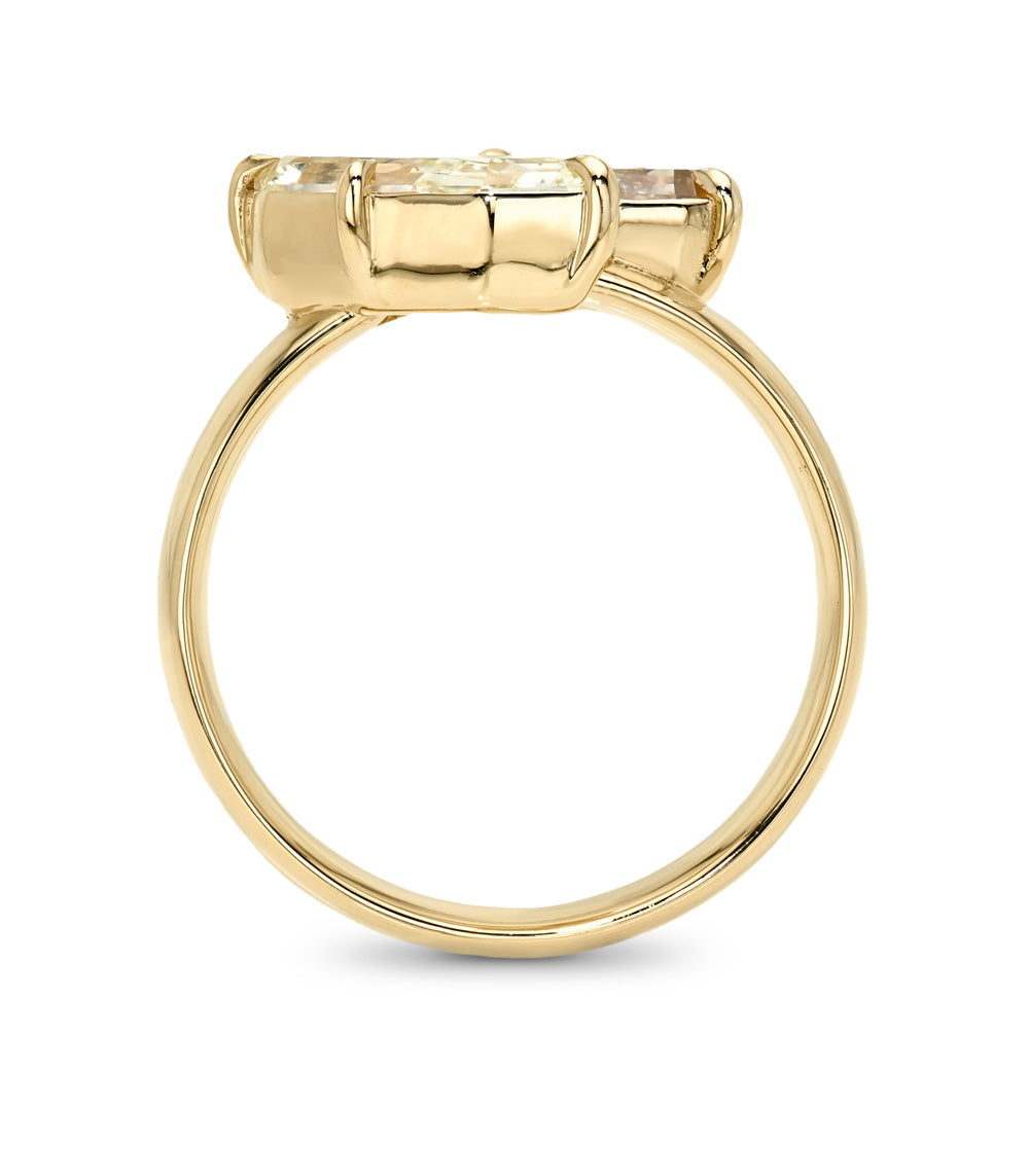 Lana Toi et Moi engagement ring by Sofia Kaman in gold with rectangular center stone and polished band