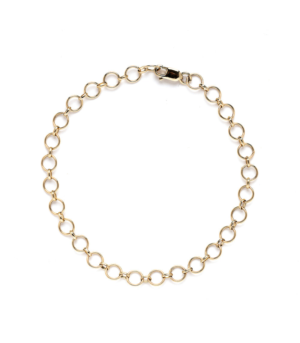 The Loop de Loop Bracelet CB-C5 gold chain bracelet with repeating loop links and lobster clasp.
