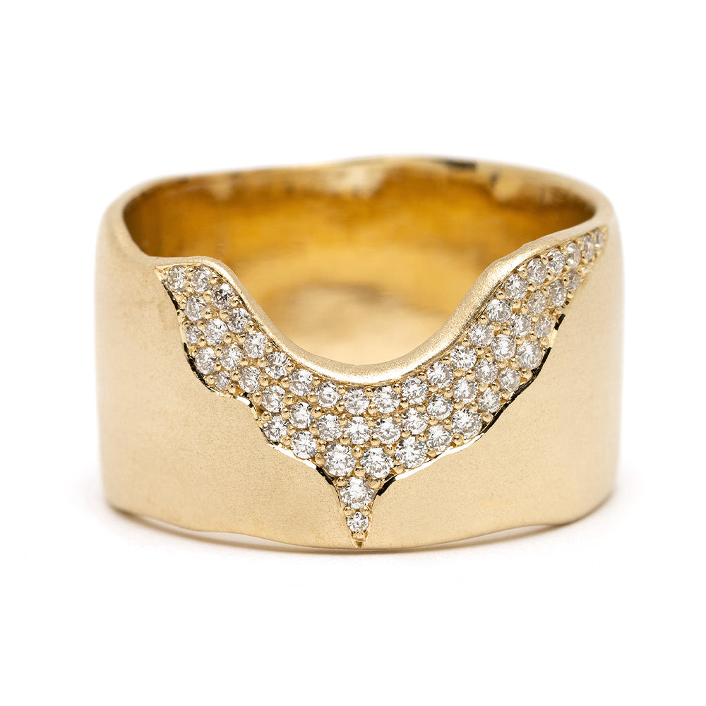 Rolling Hills II P-R13-B asymmetrical engagement ring in shiny 14K yellow gold with pavé diamonds
