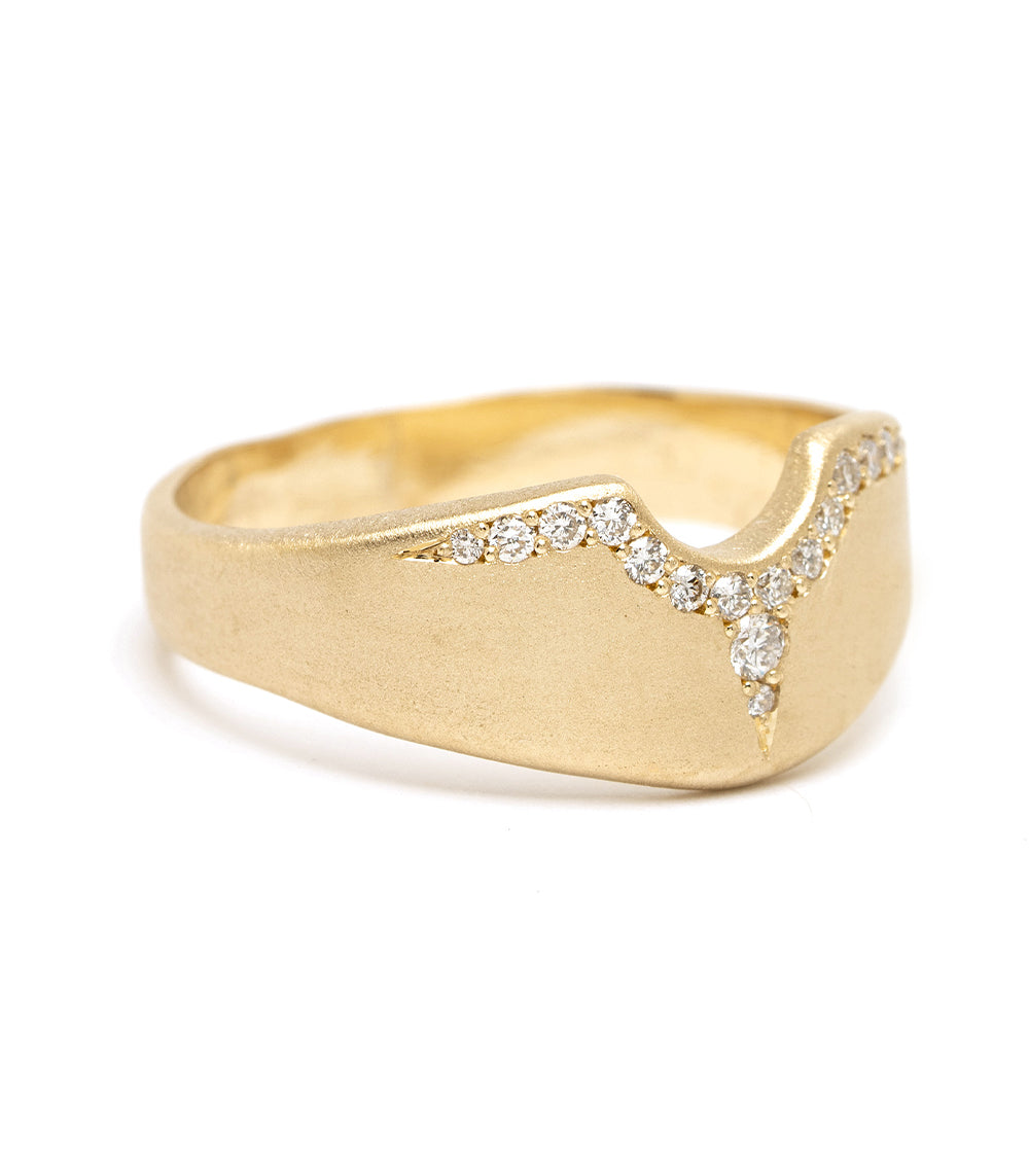 Mini Shield P-R12-B band ring in 14K yellow gold with shiny finish and diamond sparkle shield detail
